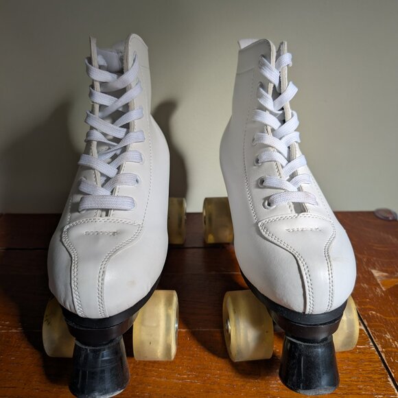 🛼 Classic White Roller Skates – Women’s Size 7 / EU 39 - Picture 3 of 8